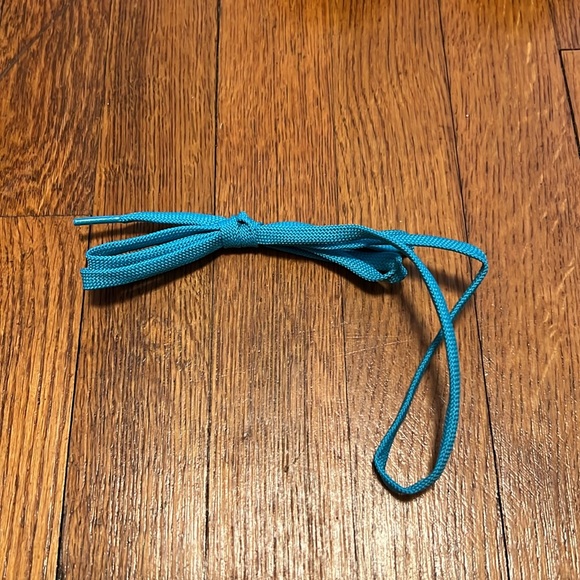 Women’s Apex Ocean & Grey Knit Sneaker Sz 8.5 - Picture 4 of 4